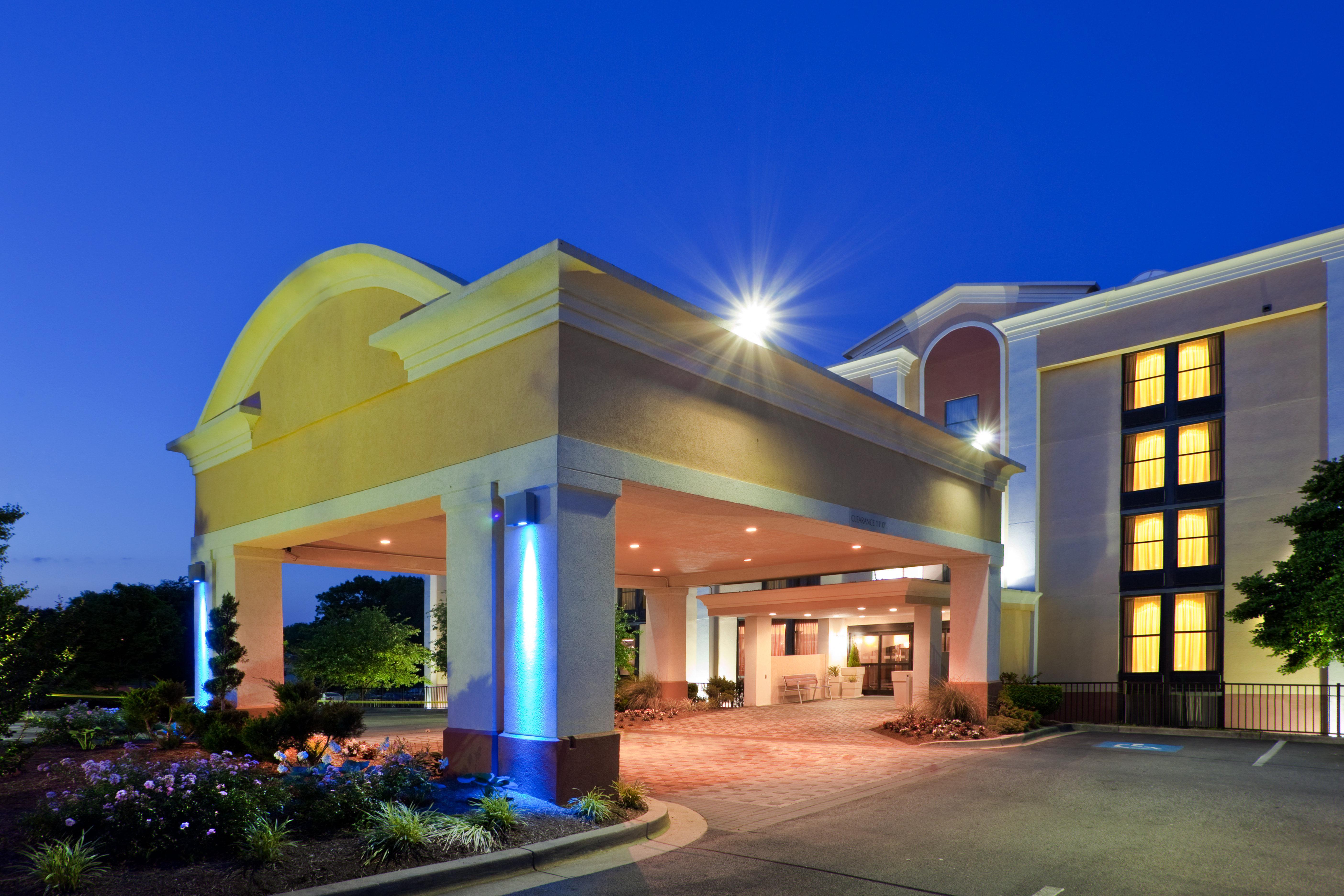 Holiday Inn Express Washington Dc East- Andrews Afb, An Ihg Hotel Camp Springs Exterior foto